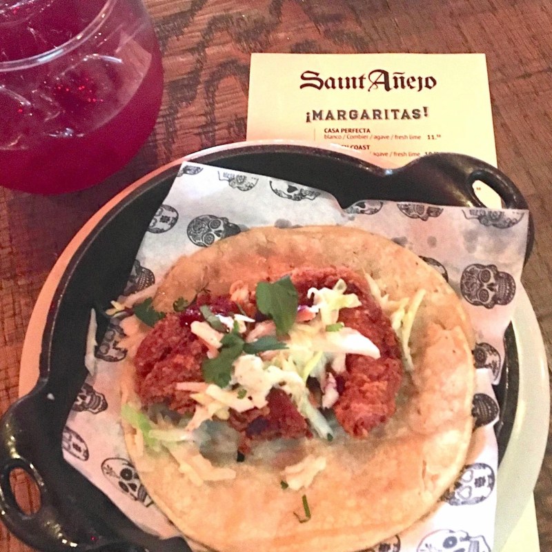 Chicken tacos with margarita